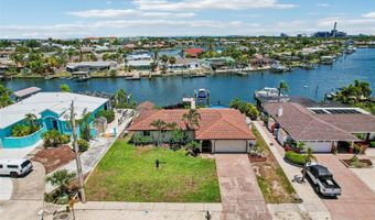 801 FLAMINGO Dr, Apollo Beach, FL 33572