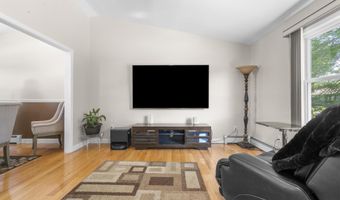 1 Rev Taylor Dr, Ansonia, CT 06401