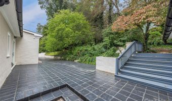 111 Rathfarnham Cir, Asheville, NC 28803