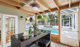 910 ALAMEDA St, Orlando, FL 32804