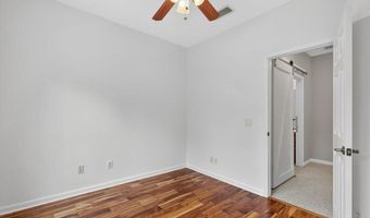 800 PARADISE Ln, Atlantic Beach, FL 32233