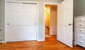 65 Walnut Dr, East Greenwich, RI 02818