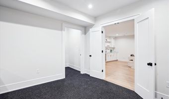 6605 PYLE Rd, Bethesda, MD 20817
