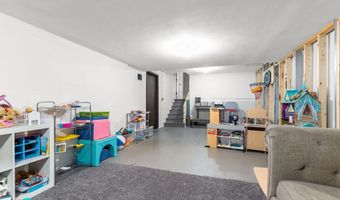 11 HILLTOP Ct, Appleton, WI 54914