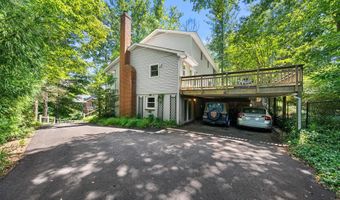 3843 30TH St N, Arlington, VA 22207