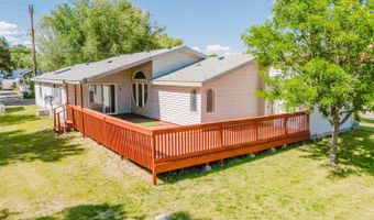 222 8th St, Carlin, NV 89822