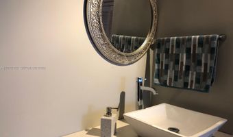 18021 Biscayne Blvd 1701/2, Aventura, FL 33160