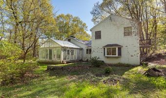 101 Cobble Hill Rd, Lincoln, RI 02865