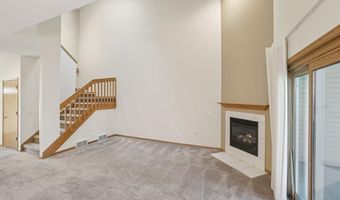 3354 N Stone Creek Cir, Madison, WI 53719