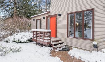 2050 Chalmers Dr, Ann Arbor, MI 48104