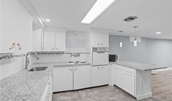 2 Oak Grove Blvd, North Providence, RI 02911