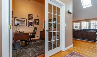 454 N Quidnessett Rd, North Kingstown, RI 02852