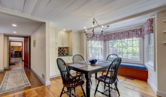 121 Sunset Ln, Berlin, CT 06037