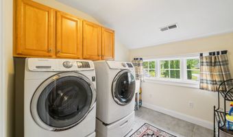 117 Chippenwood Ln, Bristol, CT 06010