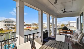 524 N Kinston Ave, Atlantic Beach, NC 28512