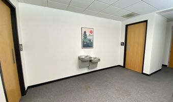 517 N WESTHILL Blvd, Appleton, WI 54914