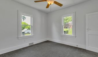 1586 Jackson St, Aliquippa, PA 15001