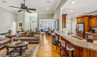 821 E Golden View Ln, Boiling Springs, SC 29316