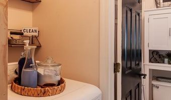 1009 Douglas Dr, Bainbridge, GA 39819