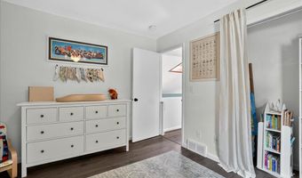 50 Meadow Ln, Albany, NY 12208