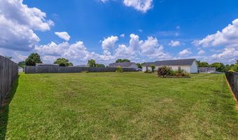 508 White Rose Ln, Boiling Springs, SC 29316