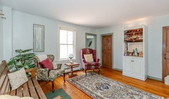 678 N Main, Attleboro, MA 02703