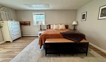 128 Mallego Rd, Barrington, NH 03825