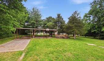 203 E College St, Ash Grove, MO 65604