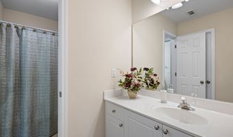 9390 Old Preserve Trl, Ball Ground, GA 30107
