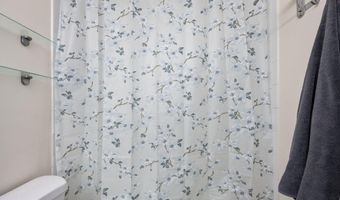 4141 N HENDERSON Rd 702, Arlington, VA 22203