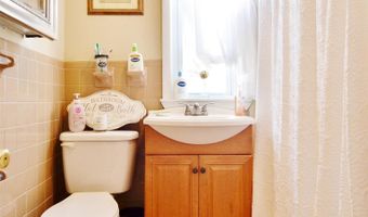 162 W 32ND St, Bayonne, NJ 07002