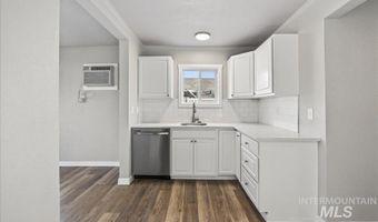 119 Holly St, Caldwell, ID 83605