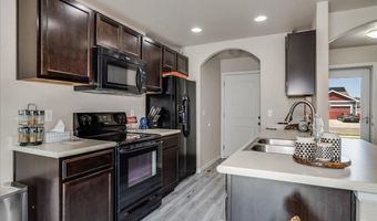 615 APRICOT St, Cheyenne, WY 82007