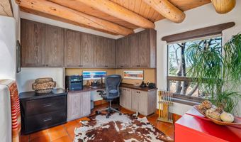 267 Hondo Seco Rd, Arroyo Seco, NM 87514
