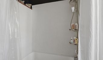 825 SE H St, Bentonville, AR 72712