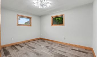 2416 Maplewood Dr, Asbury, IA 52002