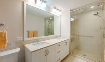 4915 HAMPDEN Ln 206, Bethesda, MD 20814