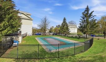 265 Hildred Dr, Burlington, VT 05401