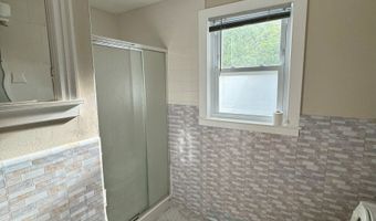 160 Wolcott St, Bristol, CT 06010