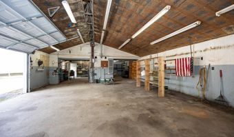 9786 Blackwater Rd, Baker, LA 70714