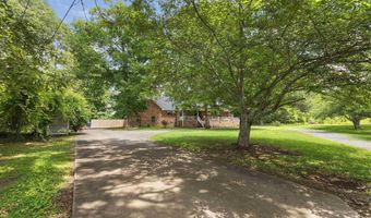 2280 Solitude Rd, Albertville, AL 35950