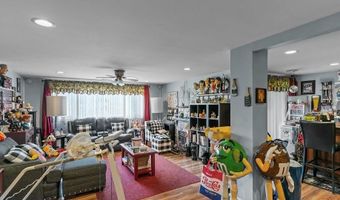 72 Hilltop Dr F, North Providence, RI 02904