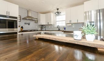 4580 Lakeshore Dr, Bean Station, TN 37708