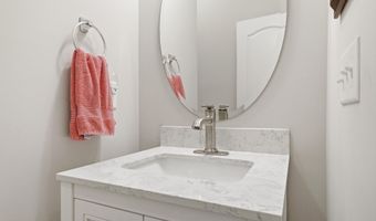 4060 Irwin Dr, Aberdeen, NC 28315