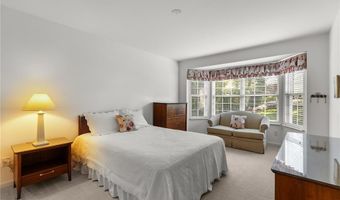 10140 Shapfield Ln, Affton, MO 63123