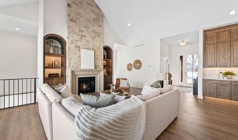 2007 Ketelsen Dr, Ames, IA 50010