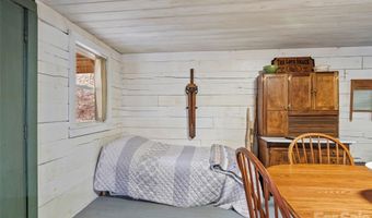 2701 Roses Branch Rd, Bakersville, NC 28705