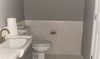 1007 E 6th St, Alice, TX 78332