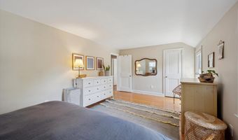 1228 WHEATSHEAF Ln, Abington, PA 19001