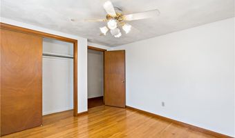 36 Roosevelt Dr, Bristol, RI 02809